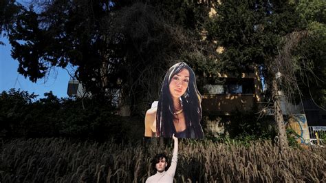 Father defends ‘hostage’ vandals .